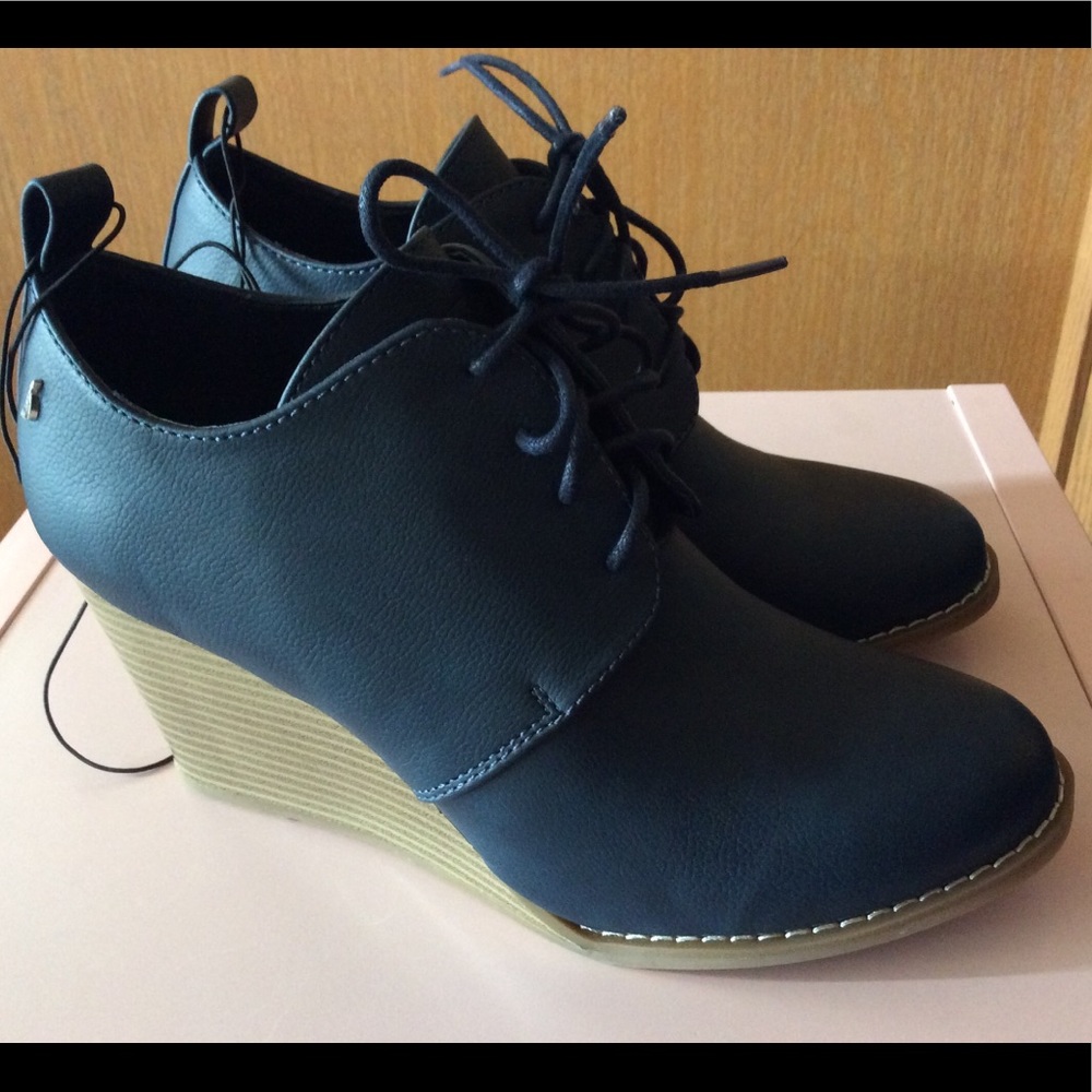 Navy , new stylish wedges !